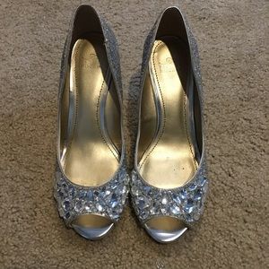 Belle Badgley Mischka Wedding Wedge Size 8.5